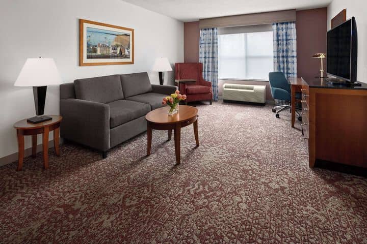 Room 16 of 39
