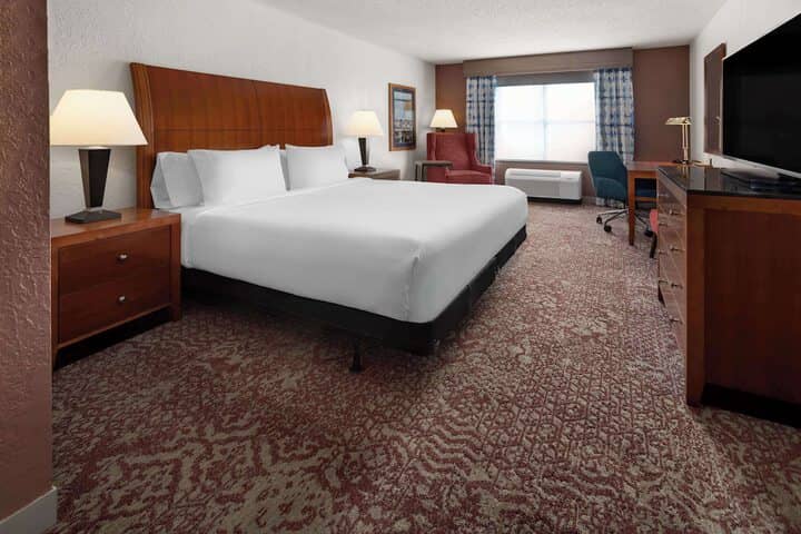 Room 10 of 39