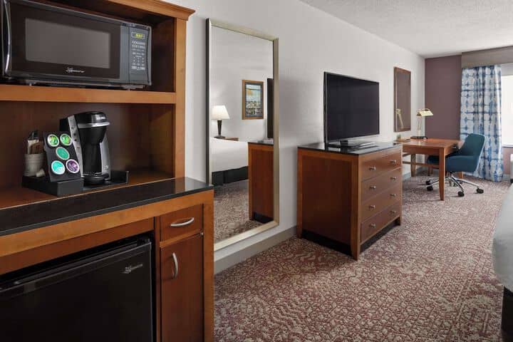 Room 13 of 39